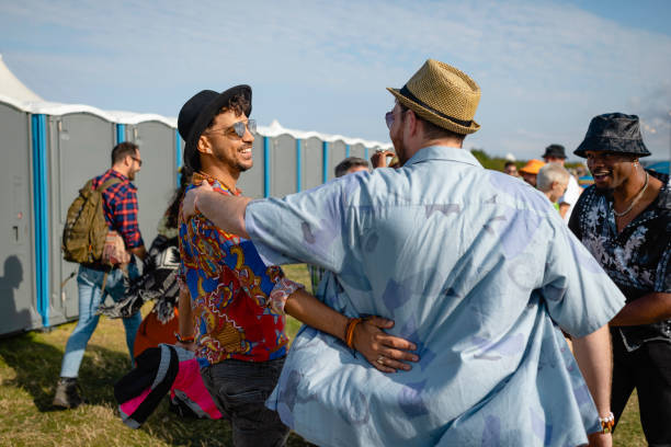 Best Affordable portable toilet rental  in Middleton, WI